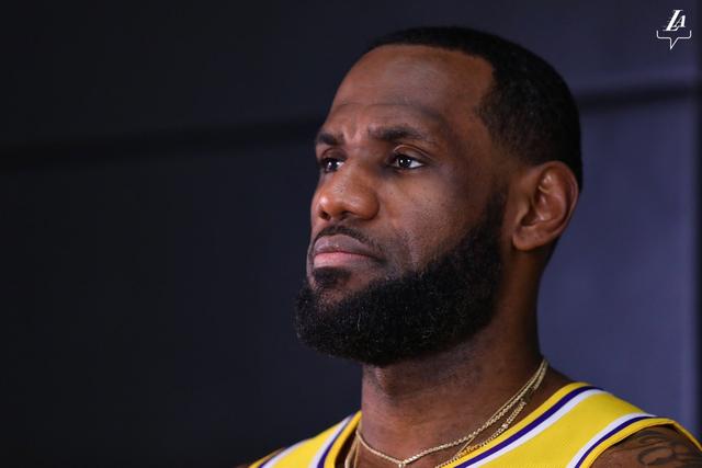 利物浦后悔了吗？玛玛达面对巴萨被狂灌7球