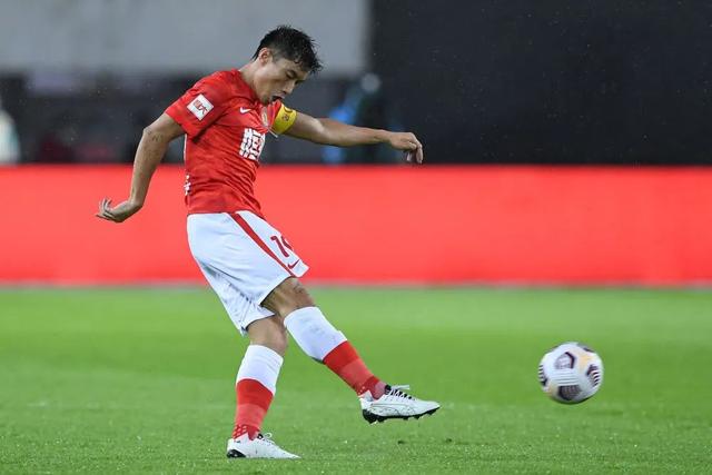 英超-B席破门哈兰德失点 曼城主场1-1埃弗顿